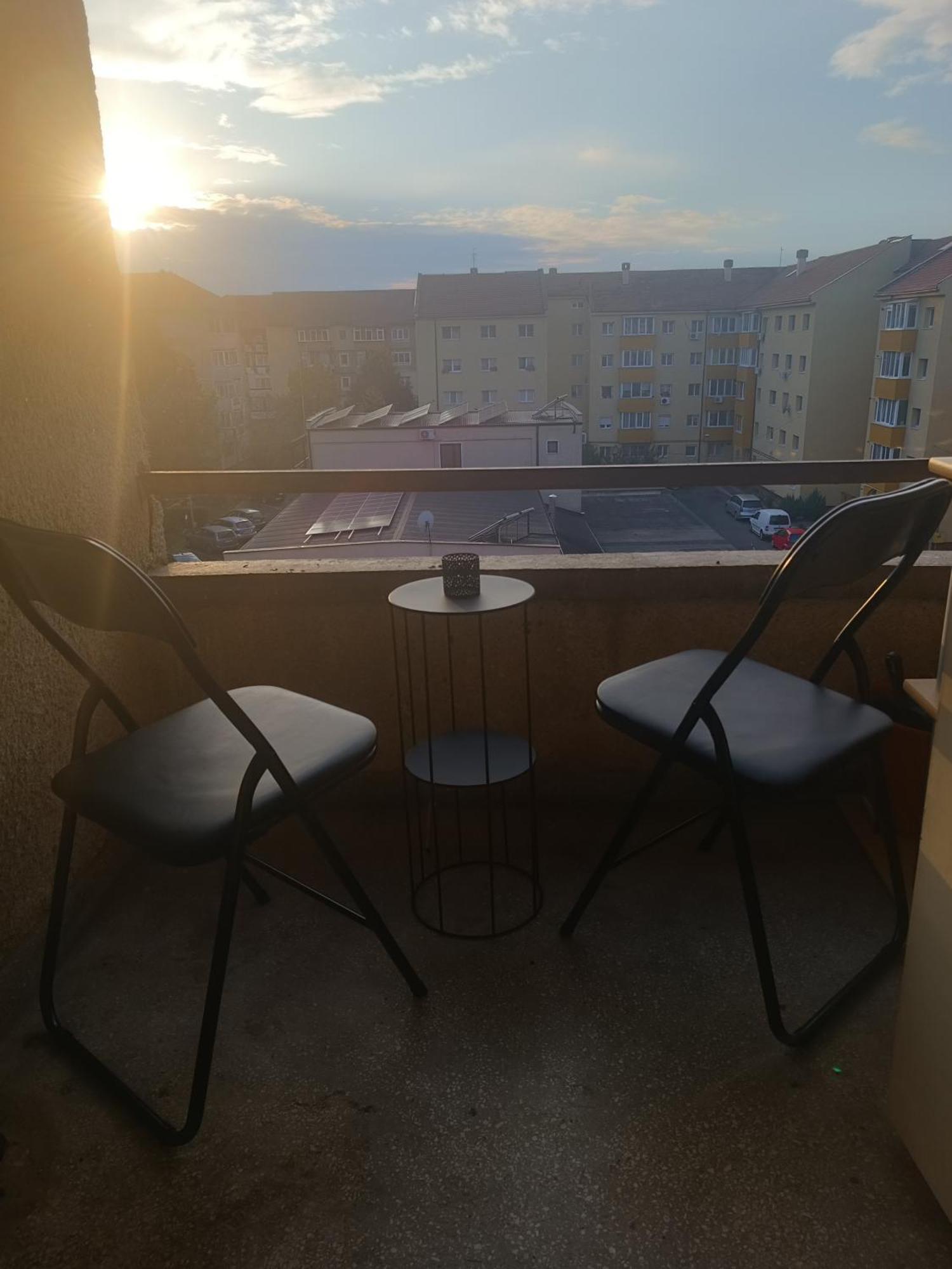 Garsoniera Premium Apartment Orastie Exterior photo